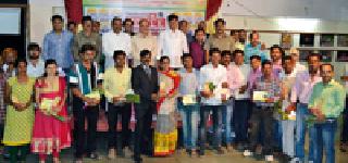 Press for the rights to the Press Association in eight days | प्रेस फोटोग्राफर्स असोसिएशनला आठ दिवसांत हक्काची जागा