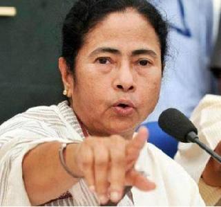 Communists had been sleeping like Kumbhakarna for 34 years - Mamta Banerjee | कम्युनिस्ट ३४ वर्षे कुंभकर्णासारखे झोपले होते - ममता बॅनर्जी