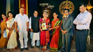 Charming rhythm | मोहक पदलालित्याने रंगलेले भावपूर्ण नृत्य