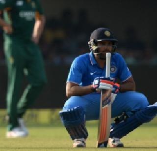 Rohit's century in the water, India lost by 5 runs | रोहितचे शतक पाण्यात, भारत ५ धावांनी पराभूत