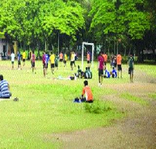 Approval of 133 roads and 59 school grounds | १३३ रस्ते व ५९ शाळांच्या मैदान सपाटीकरणाला मंजुरी Approval of 133 roads and 59 school grounds | १३३ रस्ते व ५९ शाळांच्या मैदान सपाटीकरणाला मंजुरी