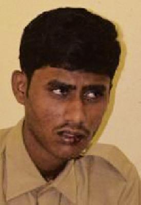 The school staff was hit by the citizens | शाळा कर्मचाऱ्याला नागरिकांनी बदडले