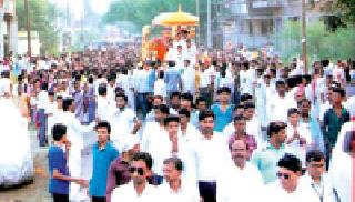 Visions of Buddha Asthasikshalas taken by the citizens | नागरिकांनी घेतले बुध्दांच्या अस्थिकलशाचे दर्शन