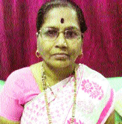 Ranaragini fighting for the suffering women | पीडित महिलांसाठी लढणारी रणरागिणी