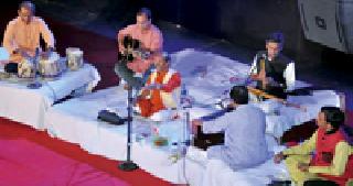 Amravatikar's Spontaneous Response to 'A Wounded Scent' | ‘एक जखम सुगंधी’ला अमरावतीकरांचा उत्स्फूर्त प्रतिसाद