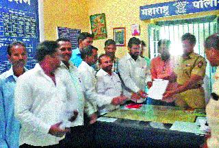 Demand for murder | खुनाचा गुन्हा दाखल करण्याची मागणी