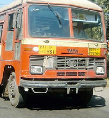 ST schedules collapsed | एसटीचे वेळापत्रक कोलमडले ST schedules collapsed | एसटीचे वेळापत्रक कोलमडले