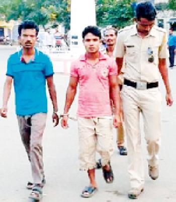 Identity of Bangladeshi accused | बांगलादेशी आरोपींची ओळखपरेड Identity of Bangladeshi accused | बांगलादेशी आरोपींची ओळखपरेड