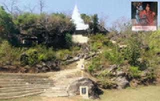 Transfer of government land to pilgrimage places | तीर्थस्थळांना शासकीय जागेचे हस्तांतरण होणार