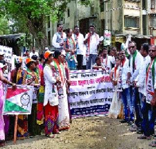 NCP's attack against the coalition | युतीविरोधात राष्ट्रवादीचा हल्लाबोल NCP's attack against the coalition | युतीविरोधात राष्ट्रवादीचा हल्लाबोल