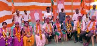 BJP in pockets; Congress in shade | पोंभुर्ण्यात भाजपा; सावलीत काँग्रेस