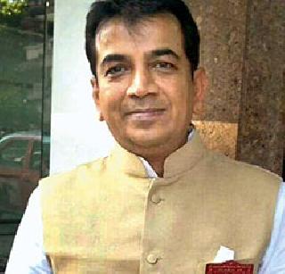 Parma's suicide comes at the general body meeting | परमार आत्महत्येचे महासभेवर पडसाद Parma's suicide comes at the general body meeting | परमार आत्महत्येचे महासभेवर पडसाद