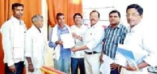 Collective Rights Allocations to 37 Villages | ३७ गावांना सामूहिक वनहक्क वाटप Collective Rights Allocations to 37 Villages | ३७ गावांना सामूहिक वनहक्क वाटप