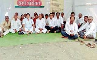 Cotton demand for bonus and soybean help | कापसाला बोनस व सोयाबीनला एकरी मदतीची मागणी Cotton demand for bonus and soybean help | कापसाला बोनस व सोयाबीनला एकरी मदतीची मागणी