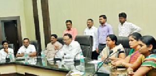 Guardian Minister angry at the work of Osw | ओसीडब्ल्यूच्या कामावर पालकमंत्री नाराज