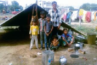 One mercilessly brightens their door! | एक पणती उजळू त्यांच्या दारी!