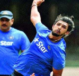 Ishant's chance in Umesh's place? | उमेशच्या स्थानी ईशांतला संधी? Ishant's chance in Umesh's place? | उमेशच्या स्थानी ईशांतला संधी?