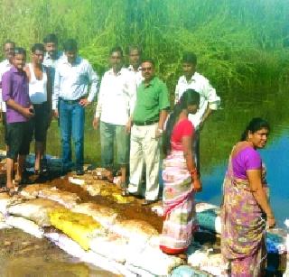 Thane district has 350 forest bunds in the district | लोकसहभागातून ठाणे जिल्ह्यात ३५० वनराई बंधारे Thane district has 350 forest bunds in the district | लोकसहभागातून ठाणे जिल्ह्यात ३५० वनराई बंधारे