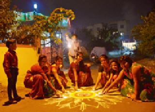 House of glory! | घरोघरी आनंदाचे दीपरंग !