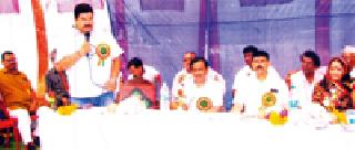 Winter tournaments that promote socialism | सामाजिकता जोपासतात हिवाळी स्पर्धा