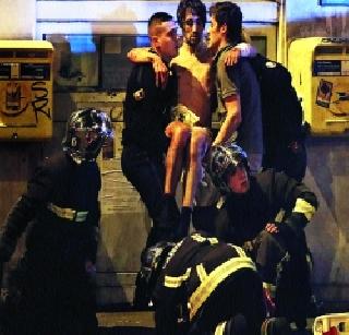 128 killed in terrorist attack in Black Freud, Paris | ब्लॅक फ्रायडे, पॅरिसमध्ये अतिरेकी हल्ल्यात १२८ ठार 128 killed in terrorist attack in Black Freud, Paris | ब्लॅक फ्रायडे, पॅरिसमध्ये अतिरेकी हल्ल्यात १२८ ठार