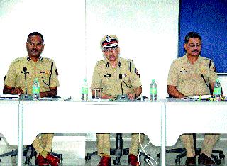 Report for suspension required: Dikshit | निलंबनासाठी अहवाल आवश्यक : दीक्षित