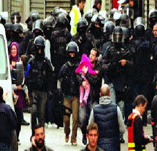 Paris attack mastermind killed | पॅरिस हल्ल्याचा मास्टरमाइंड ठार Paris attack mastermind killed | पॅरिस हल्ल्याचा मास्टरमाइंड ठार