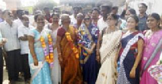 BJP shocks municipal elections | नगराध्यक्ष निवडणुकीत भाजपला धक्का