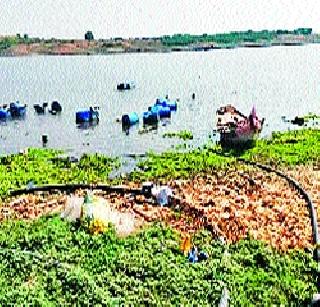 There is no water for real farming! | अचल साठ्यातून शेतीसाठी पाणी नाही!