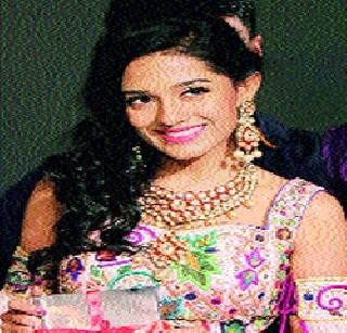 Repudiation of the heroes who refused the film | चित्रपट नाकारणाऱ्या नायिकांचा पश्चात्ताप