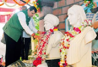 Greetings to Mahatma Jyotiba Phule | महात्मा जोतिबा फुले यांना अभिवादन Greetings to Mahatma Jyotiba Phule | महात्मा जोतिबा फुले यांना अभिवादन