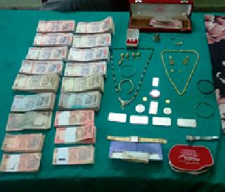 Two arrested in connection with the Dayanagar incident | दयालनगर घरफोडीप्रकरणी दोघे अटकेत