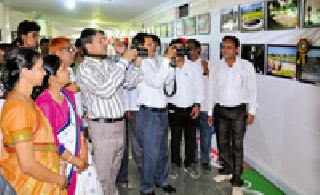 Photographic exhibition based on development work | विकास कामांवर आधारित छायाचित्र प्रदर्शनी Photographic exhibition based on development work | विकास कामांवर आधारित छायाचित्र प्रदर्शनी