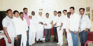 The economics of farmers collapsed | शेतकऱ्यांचे आर्थिक गणित कोलमडले The economics of farmers collapsed | शेतकऱ्यांचे आर्थिक गणित कोलमडले