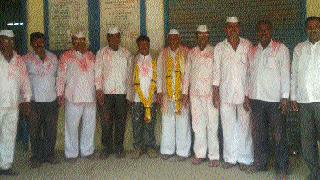 Ahire as Chairman of Mahalpatan Seva Sahakari Society | महालपाटणे सेवा सहकारी सोसायटीच्या सभापतिपदी अहिरे Ahire as Chairman of Mahalpatan Seva Sahakari Society | महालपाटणे सेवा सहकारी सोसायटीच्या सभापतिपदी अहिरे