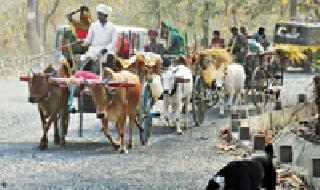 Hard End Waters: | न संपणारी खडतर वाट : Hard End Waters: | न संपणारी खडतर वाट :