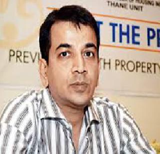 Four corporators in Parmar suicide case surrendered | परमार आत्महत्या प्रकरणातील चार नगरसेवक पोलिसांना शरण Four corporators in Parmar suicide case surrendered | परमार आत्महत्या प्रकरणातील चार नगरसेवक पोलिसांना शरण