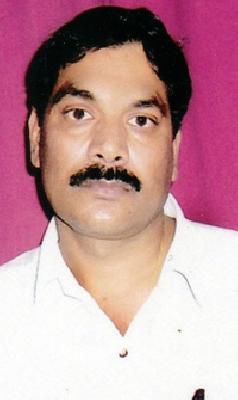 The recommendation of the Seventh Pay Commission is the joke of the hard working farmers | सातव्या वेतन आयोगाशी शिफारस म्हणजे कष्टकरी शेतकऱ्यांची थट्टा