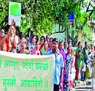 Citizens on the streets of slaughter of trees | वृक्षांच्या कत्तलीविरोधात नागरिक रस्त्यावर