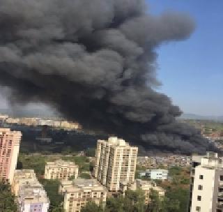 Seven dead in Kandivali fire | कांदिवलीतील भीषण आगीत सात ठार Seven dead in Kandivali fire | कांदिवलीतील भीषण आगीत सात ठार