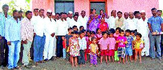 ... finally got the sparkling building | ...अखेर चिमुकल्यांना मिळाली इमारत ... finally got the sparkling building | ...अखेर चिमुकल्यांना मिळाली इमारत