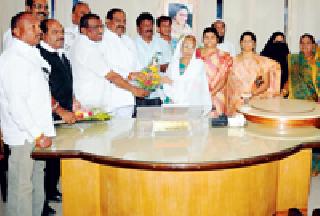 Bilkisbano is elected unanimously as Chairman of the Legislative Committee | विधी समिती सभापतिपदी बिल्कीसबानो बिनविरोध