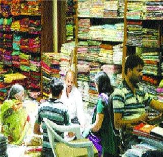 Do not spend expenditure on the buses! | बस्त्यावर अवाजवी खर्च नको! Do not spend expenditure on the buses! | बस्त्यावर अवाजवी खर्च नको!