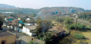 Pollution outbreak .. | प्रदूषणाचा प्रकोप..