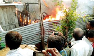 Fire at Pusad, Fulasawangi | पुसद, फुलसावंगी येथे आग