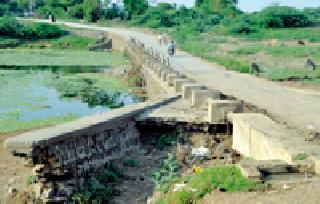 Municipal corporation certificate for Shavali bridge | बाभळीच्या पुलासाठी पालिकेचे नाहरकत प्रमाणपत्र