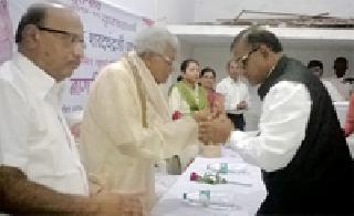 75 senior citizens felicitate | ७५ ज्येष्ठ नागरिकांचा सत्कार