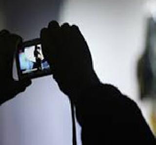 The legislator was watching the phone in the Legislative Assembly on the question hour | प्रश्नोत्तराच्या तासाला विधानसभेत पॉर्न पाहत होता आमदार
