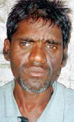 The Railway Railway Officer misbehaved with 30 people | तोतया रेल्वे अधिकाऱ्याने ३० जणांना फसविले