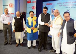 The development of society through four pillars of democracy | लोकशाहीच्या चार स्तंभाच्या कार्यातूनच समाजाचा विकास